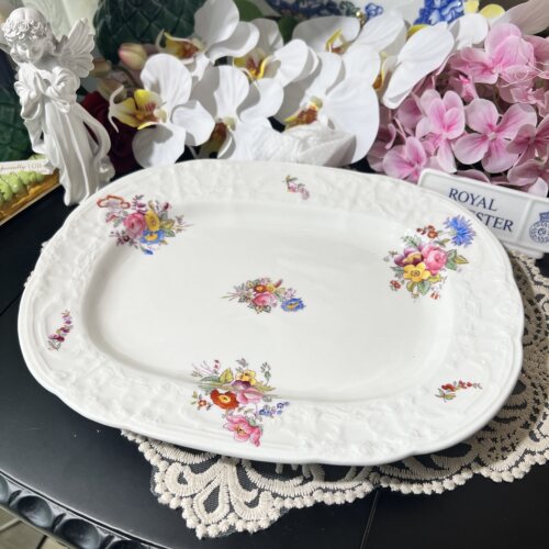 西洋古董 coalport 1900s全手绘小玫瑰浮雕白色大托盘 30.5cm现货