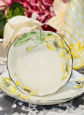 西洋古董 paragon 双狮全手绘黄色花卉描金骨瓷咖啡杯碟 现货