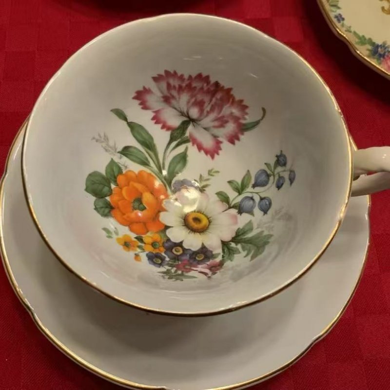 西洋古董 grafton 蓝釉 杯底彩色花卉 阔口鎏金骨瓷咖啡杯碟 在途