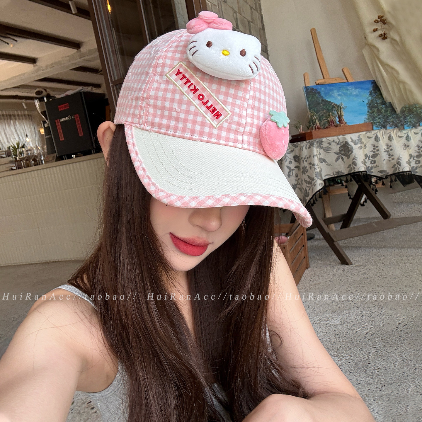 正版Kitty猫粉色格纹草莓鸭舌帽