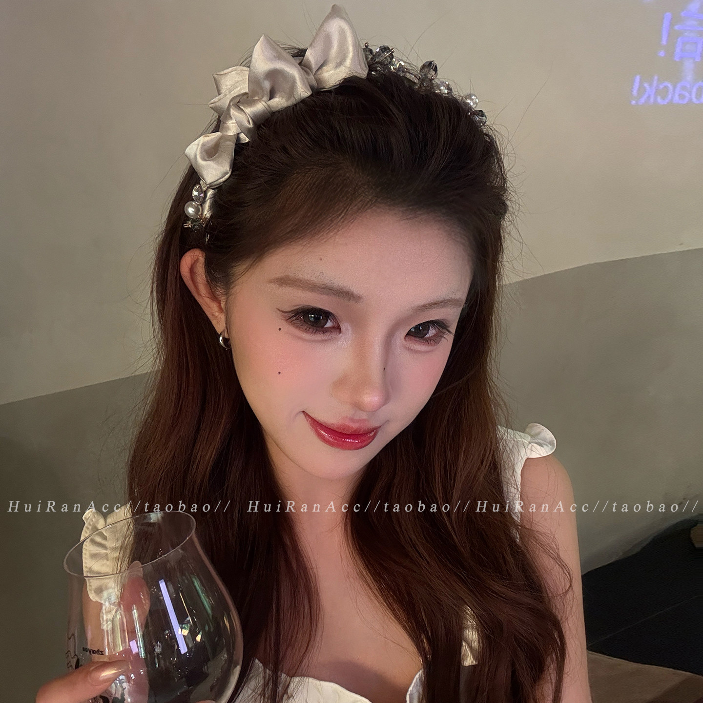 轻奢气质蝴蝶结闪钻发箍女2026新款高级感洗脸头箍高颅顶带齿头饰