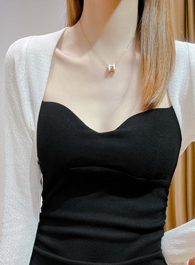 蕾丝披肩配裙子女
