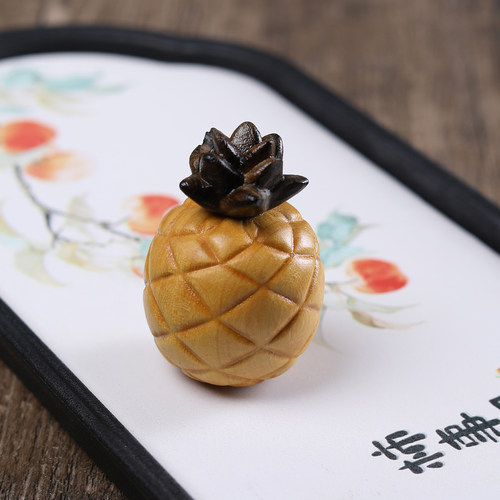 天然实木黄金木雕菠萝手把件