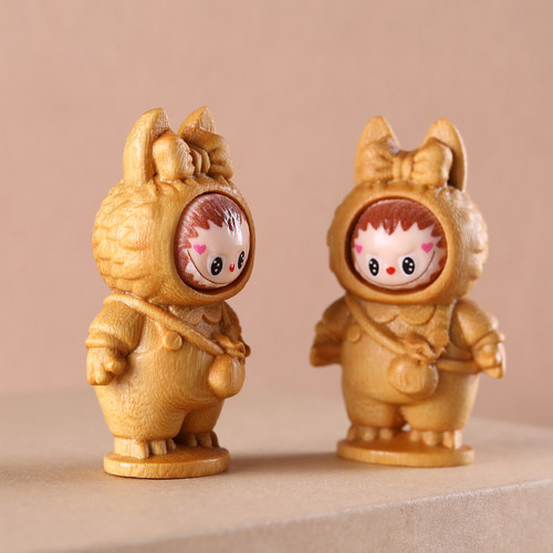 黄金木雕刻精灵拉布布立体娃娃卡通桌面车载装饰手办把件小摆件品