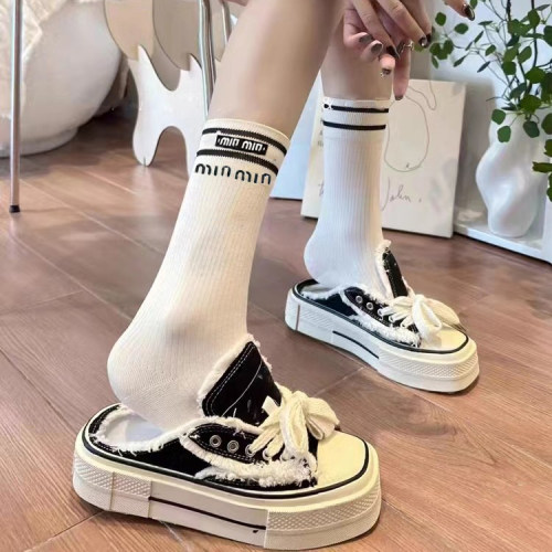 LookSocks字母小香风纯色条纹网红外穿洋气轻奢布标字母中筒款棉