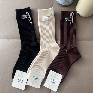 加厚小亮片双针别针布标潮袜 欧货轻奢重工个性 韩系风