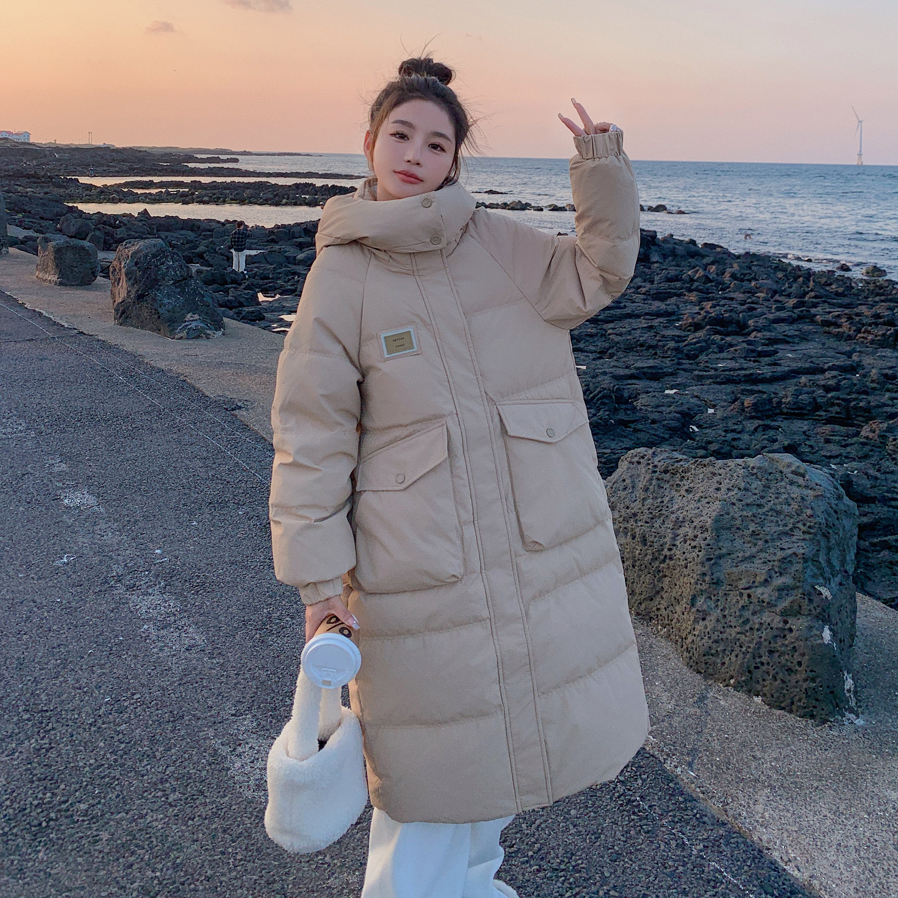现货肌理感面料加长款连帽棉服286-781-P195-K298,女装棉衣/棉服,安雅