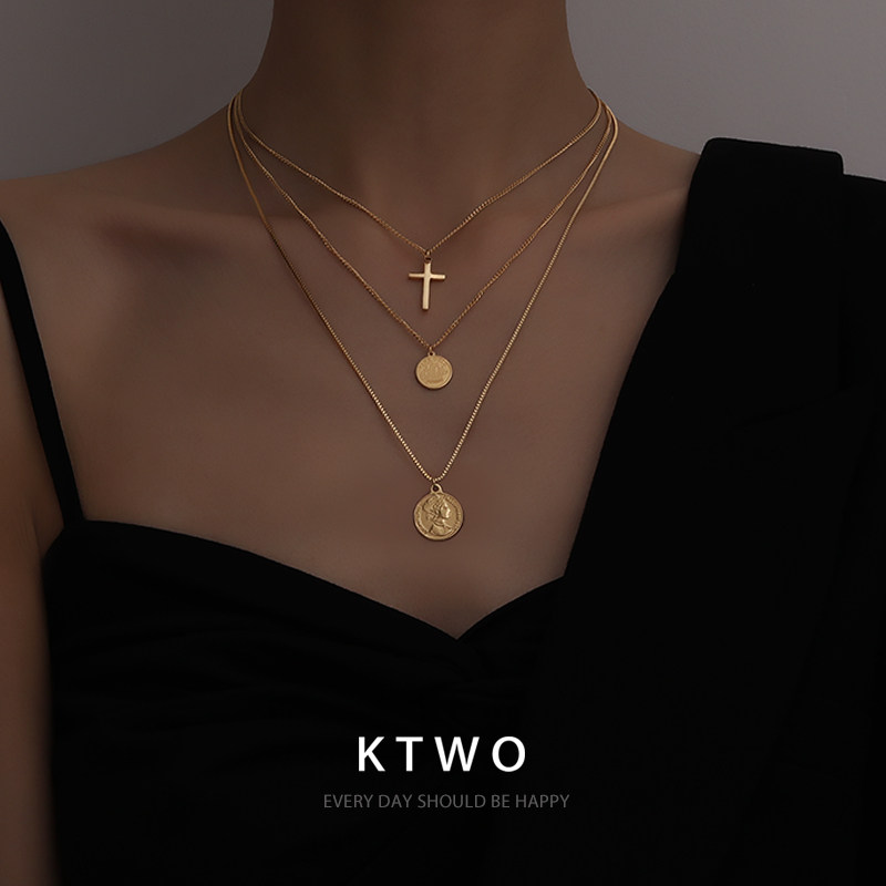 欧美简约小众复古高级感冷淡风金色多层十字架头像吊坠锁骨项链女