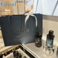 The size of the navy blue oversized carrying bag is approximately 35 * 26 * 11cm