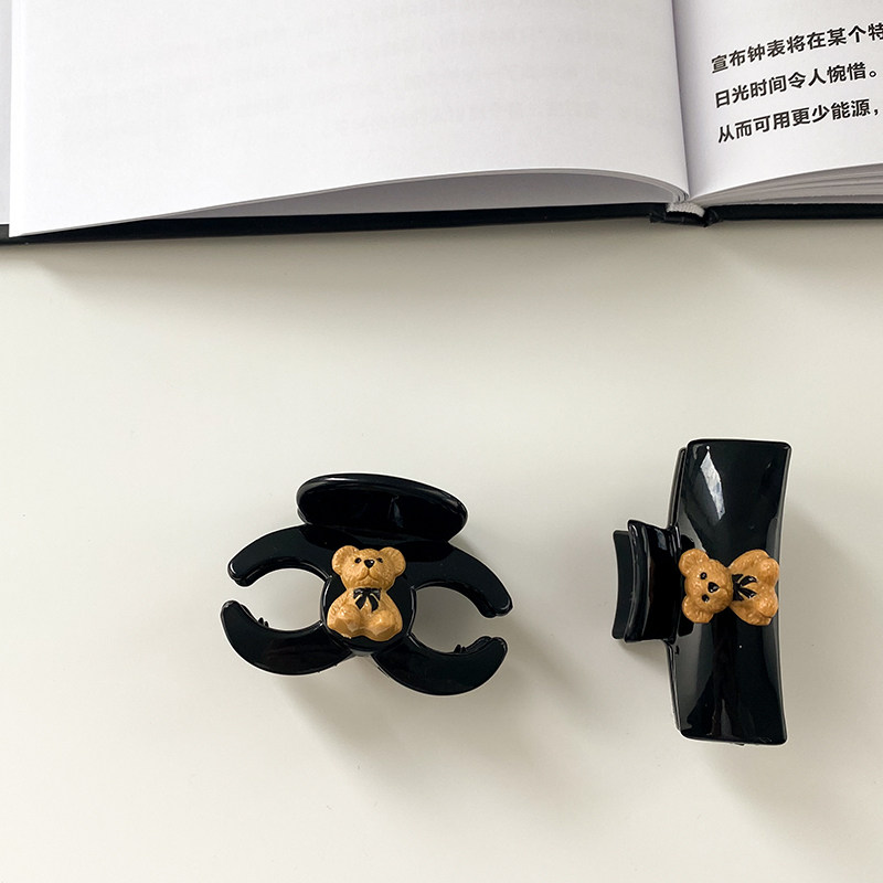 日系可爱小熊抓夹原创设计ins可爱卡通后脑勺夹洗澡夹气质精致夹