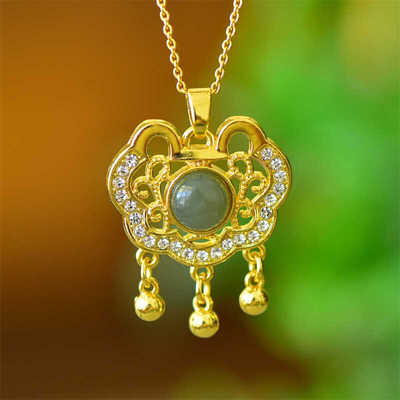 新疆天然和田玉吊坠如意锁女款