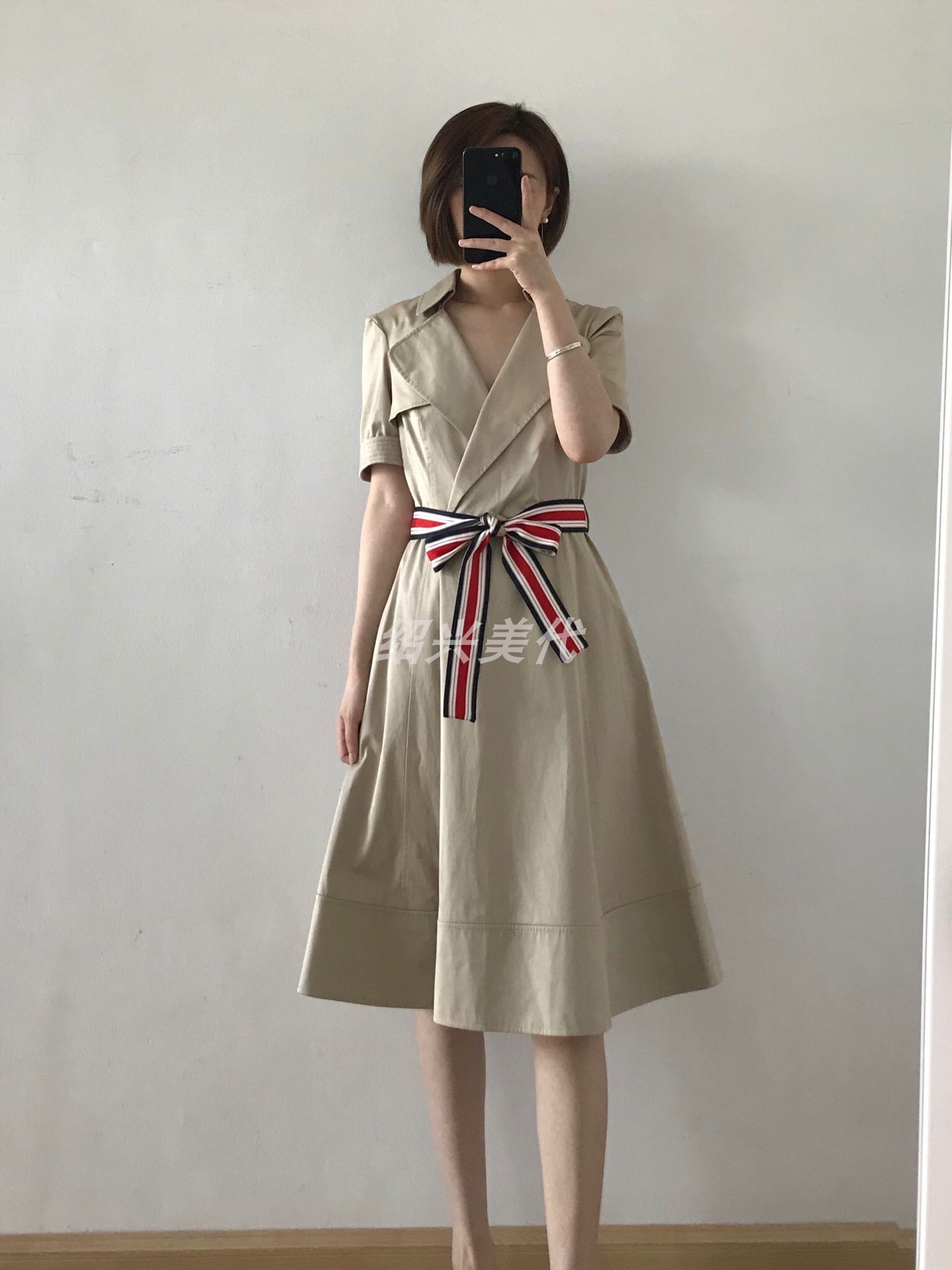绍兴美代 KAREN MILLEN 18夏 西装领 后拉链收腰连衣裙DC020 现4