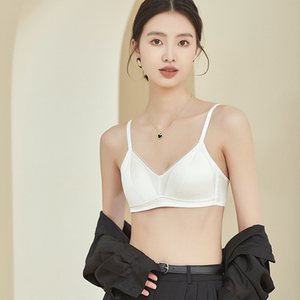 真丝缎面无钢圈文胸女大胸显小