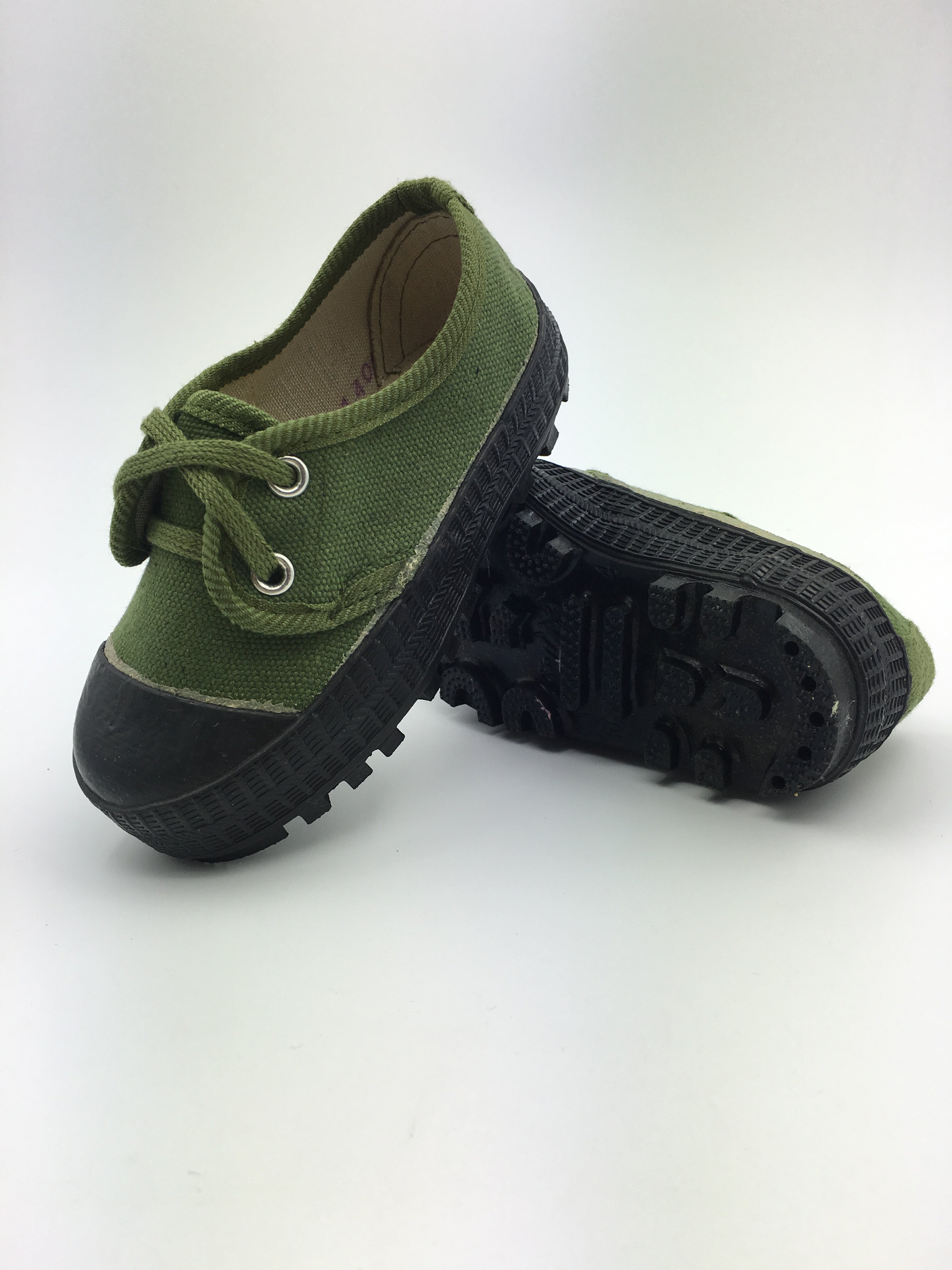 包邮征峰儿童解放鞋小孩长征爱国解放鞋舞蹈鞋合唱表演鞋艺术照鞋