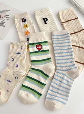 米色袜子女秋季百搭学院风日系条纹堆堆袜可爱甜美中筒袜子潮冬天