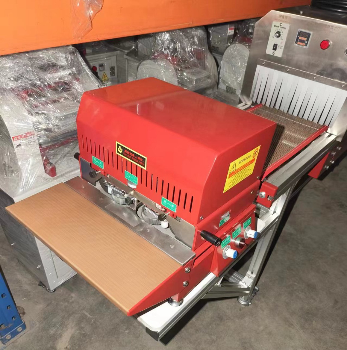 卧式油边流水烤箱皮革皮具手袋全自动双边肩带皮带皮边油油边机