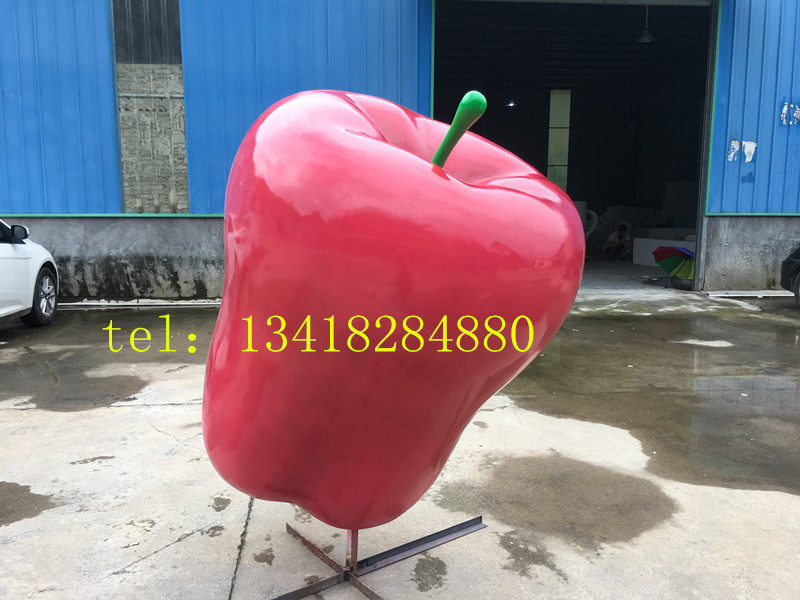 草地园林装饰水果摆件果园主题玻璃钢纤维仿真大蛇果苹果雕塑造型