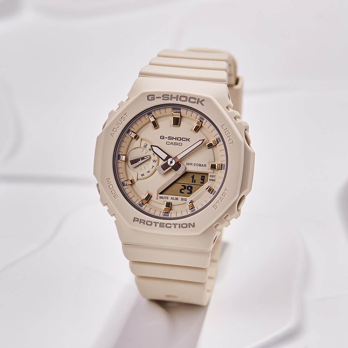 卡西欧G-SHOCK 学生手表女运动时尚防水防震女士手表