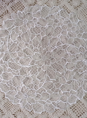 欧根纱刺绣蕾丝桌垫 绣花杯垫 轻奢 白色 透气 餐盘垫