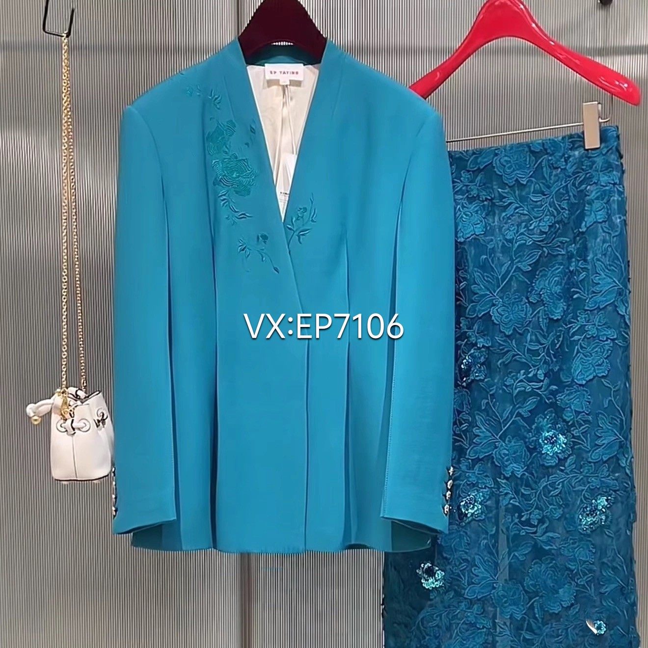 秋冬款绿色一粒扣羊毛V领礼服试西装外套 EGJAWV106A-8999,女装/女士精品,西装,淘宝优惠券,粉丝福利购,淘宝优惠卷