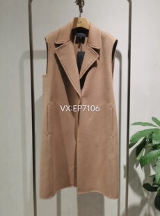 大雅家秋冬款驼色时尚一粒扣羊毛大衣马甲 HFJAW8021A-4999