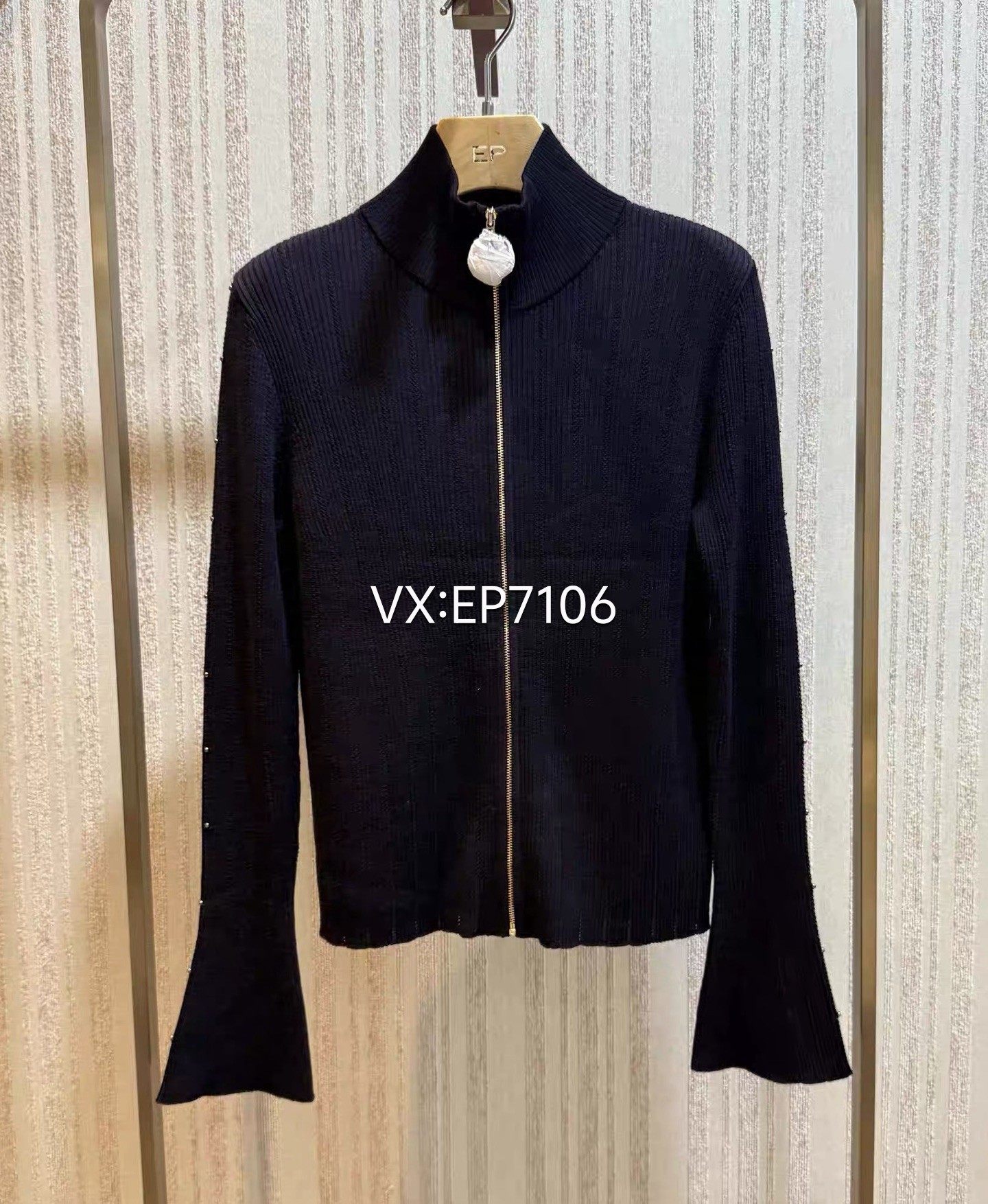 秋冬款藏青色美利奴羊毛半高领拉链开衫 EGJIW9136A-2399,女装/女士精品,毛针织衫,淘宝优惠券,粉丝福利购,淘宝优惠卷