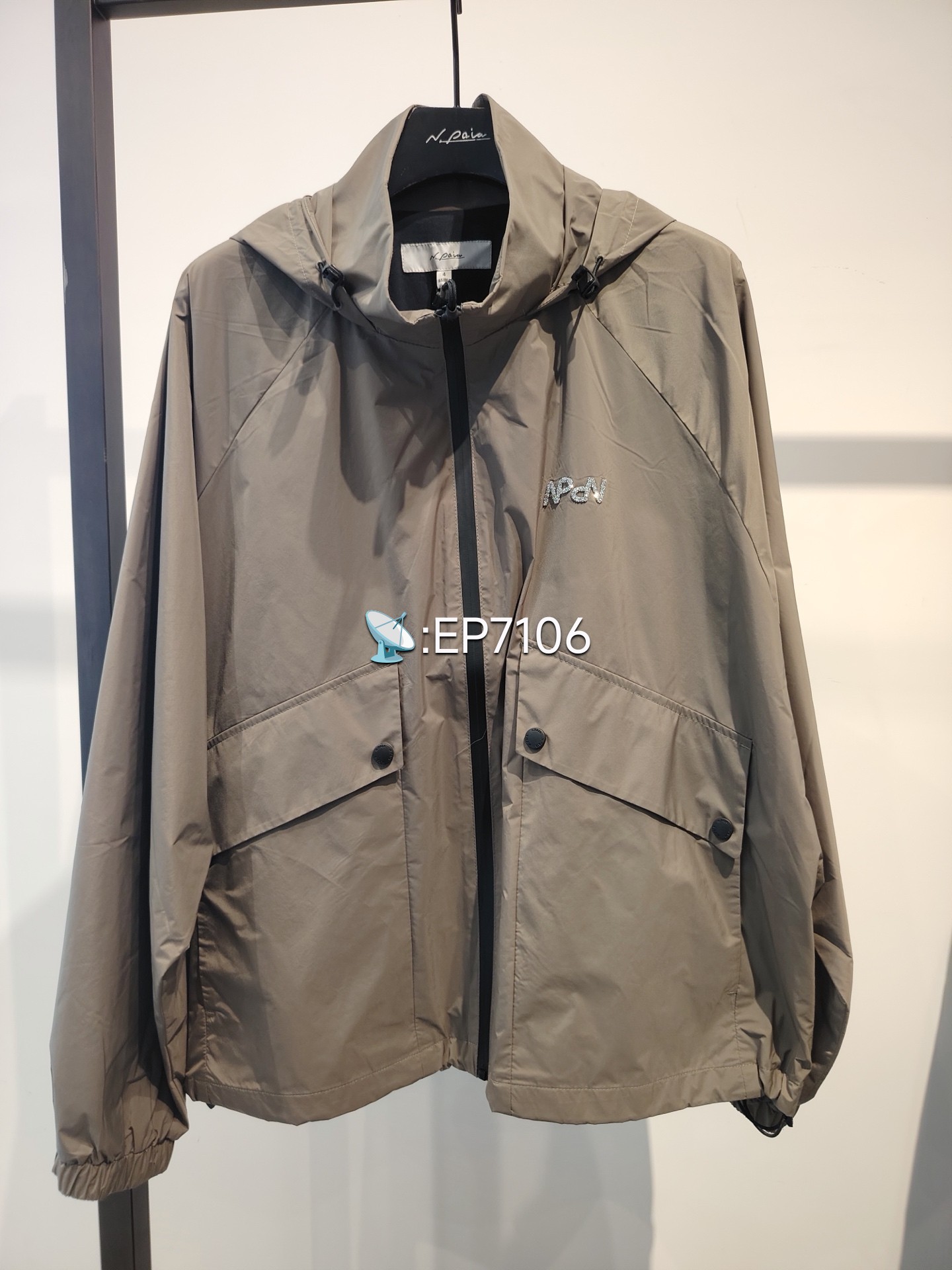 恩派雅春夏款绿色轻薄记忆纱轻户外工装口袋夹克短外套XNKPA1202A图片