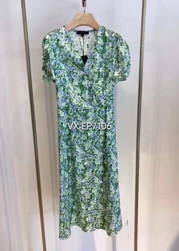 大雅家春夏款绿色法式V领收腰显瘦碎花连衣裙 HFJPS4671A-4199