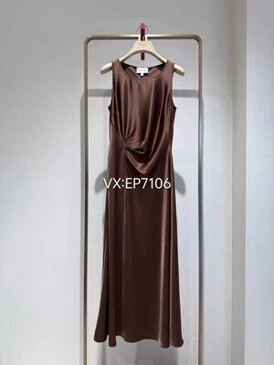 春夏款咖色圆领不规则设计修身连衣裙 EGKET4221A-3299