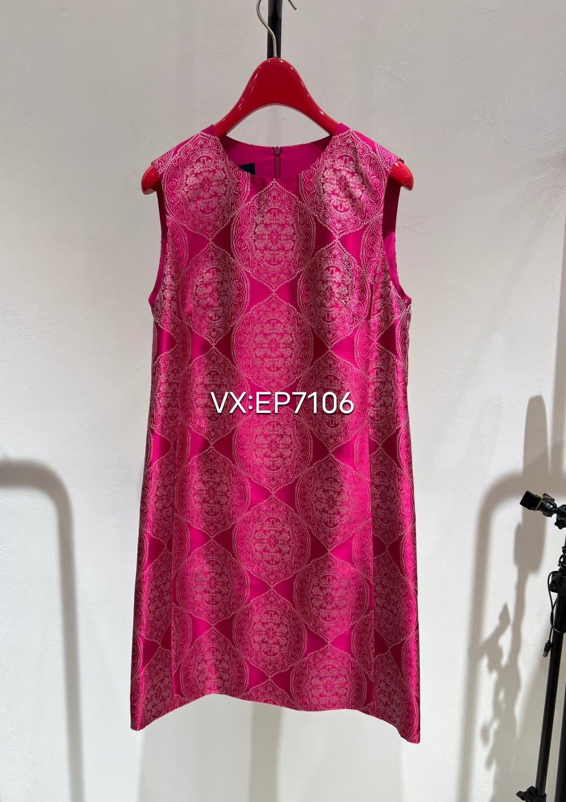 春夏款梅红色非遗宋锦重工真丝提花马甲连衣裙 EGKPS4133A-7999