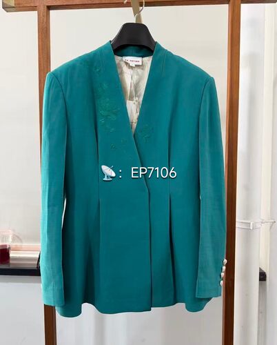 秋冬款绿色一粒扣羊毛V领礼服试西装外套 EGJAWV106A-8999