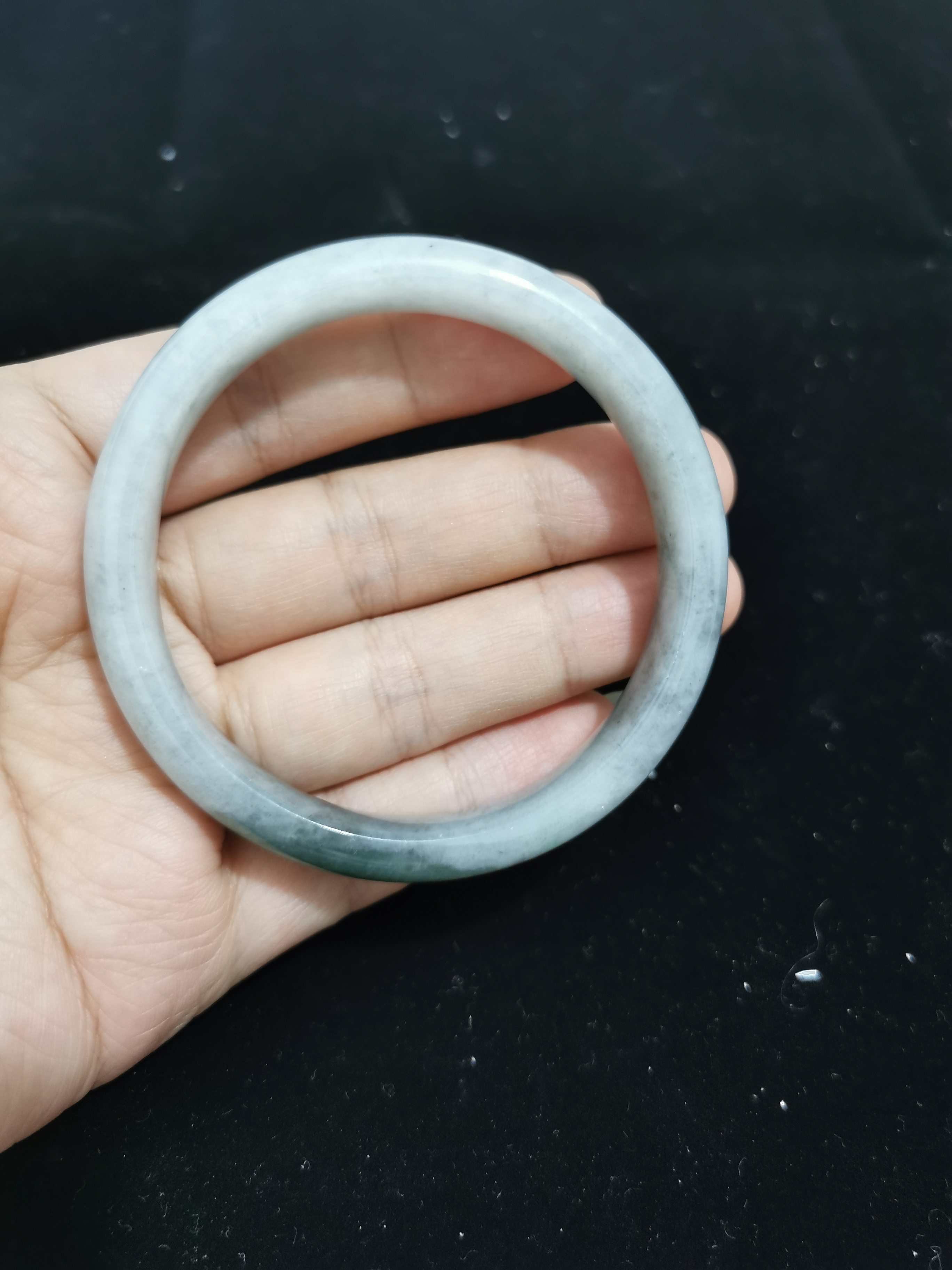 天然缅甸a货翡翠 乌鸡手镯内径57-12-8(有包容)