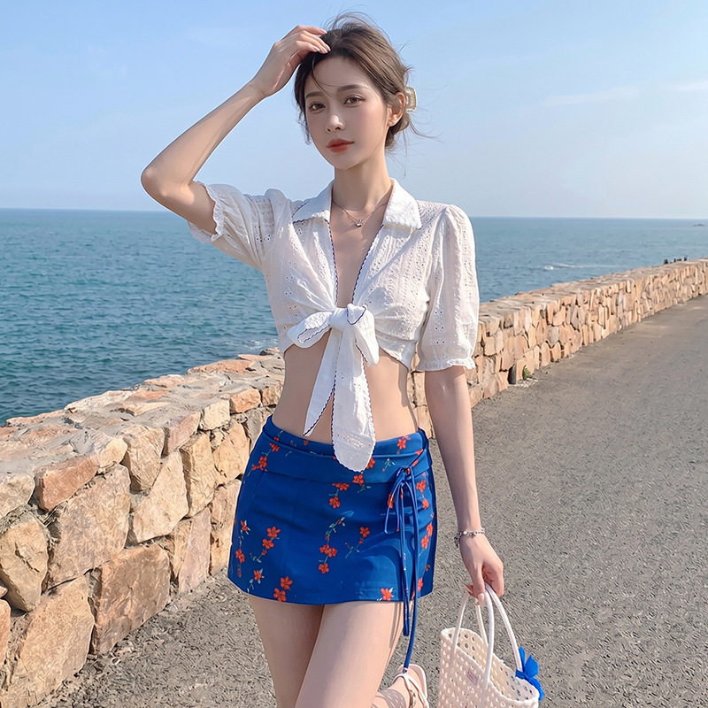 2026新款泳衣女比基尼海边多巴胺穿搭夏短款绑带衬衫蓝色分体裙式