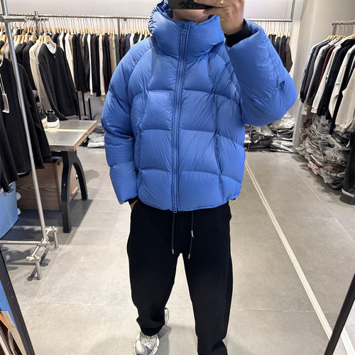 高充绒泡芙感连帽羽绒服男