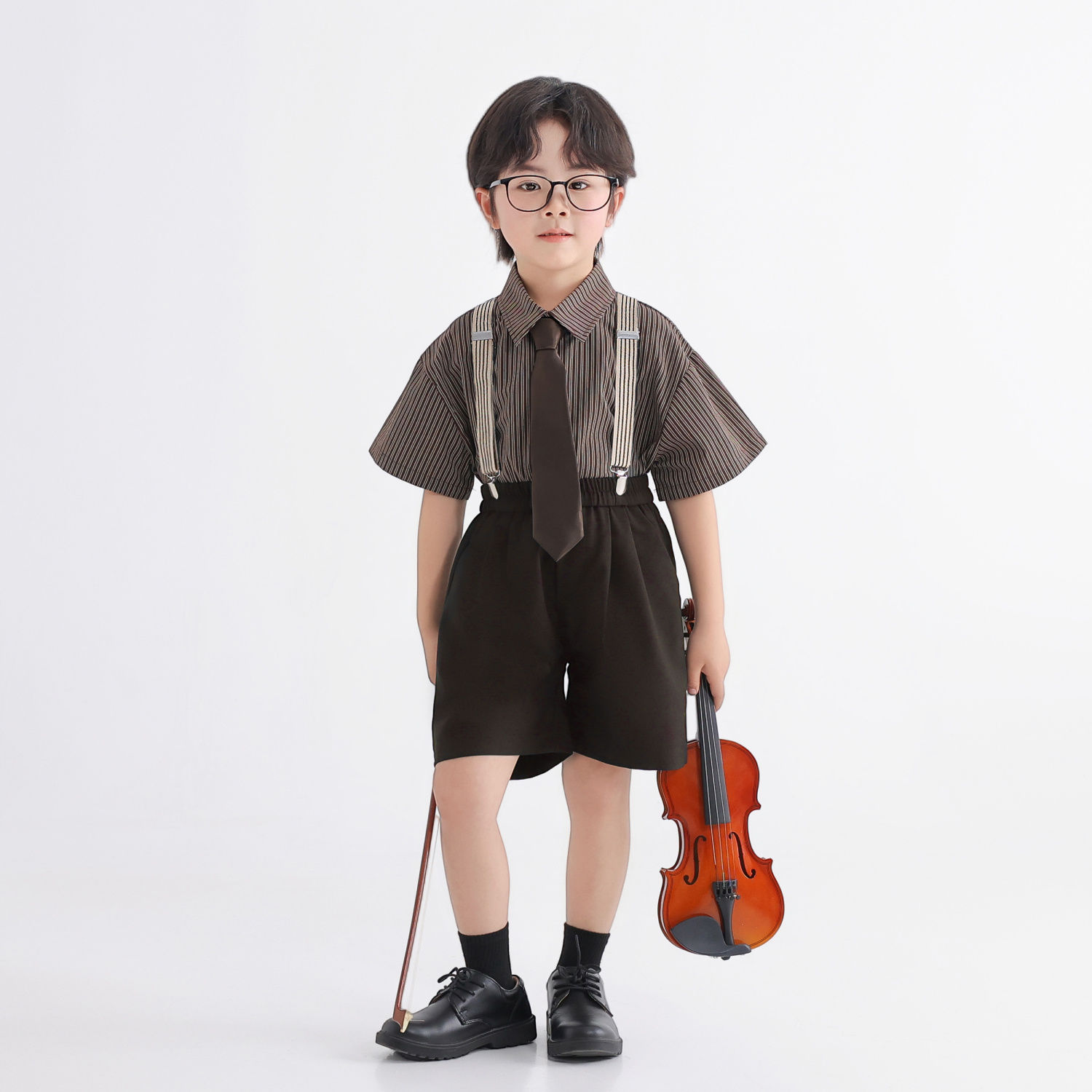 2025新款儿童背带裤套装夏季英伦小童幼儿园演出表演男童西装礼服