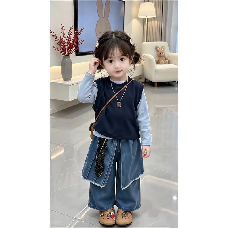 女宝秋季韩系套装2026新款儿童背心打底衫牛仔裙裤洋气时髦三件套