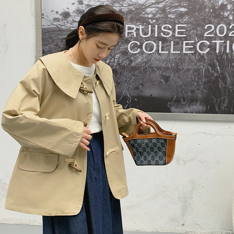 2022-新春款短款牛角扣风衣外套235-K3-P130-控188,女装风衣,金十上