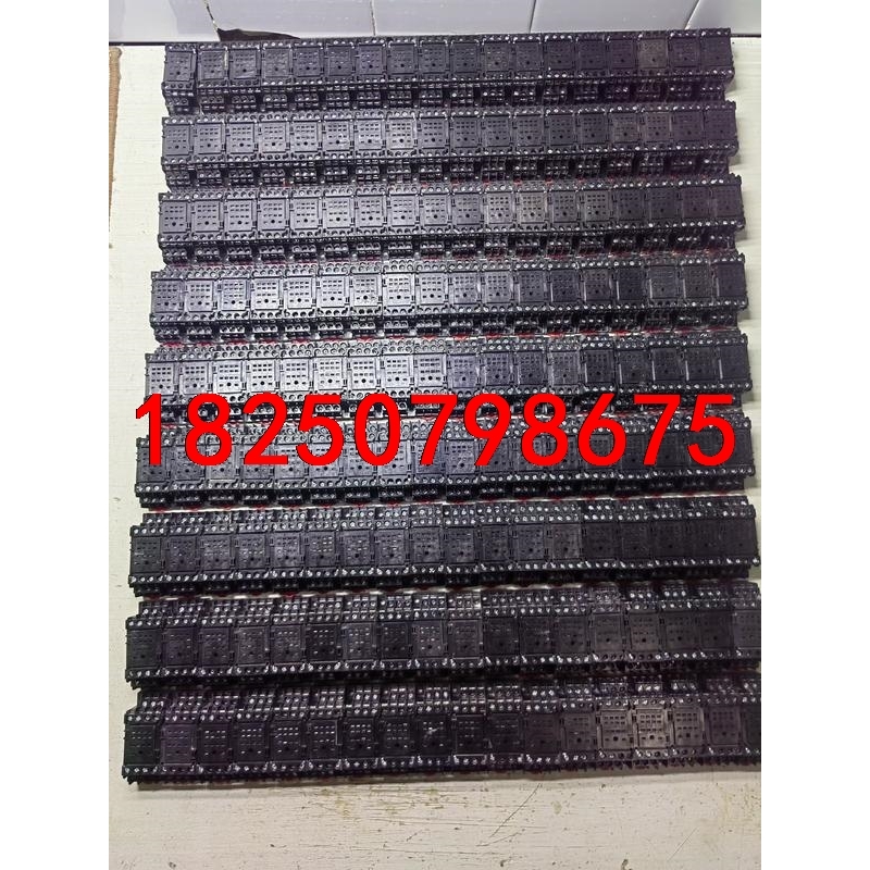 九五新施耐德14脚RXZE1M4C中间继电器底座成色好议价