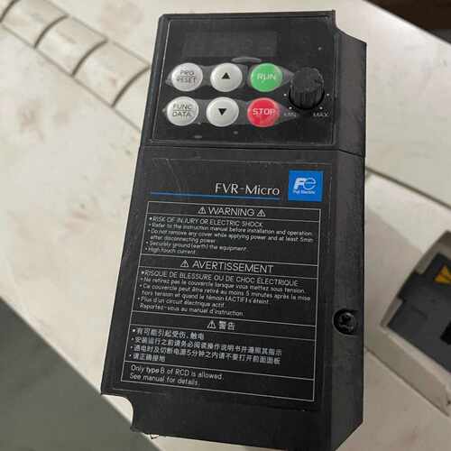富士变频器FVR0.75AS1S7C原装拆机测试完好0议价