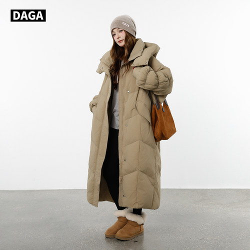 大嘎daga艺术系穿搭2025巨好看冬装极寒高充绒量羽绒服女长款过膝