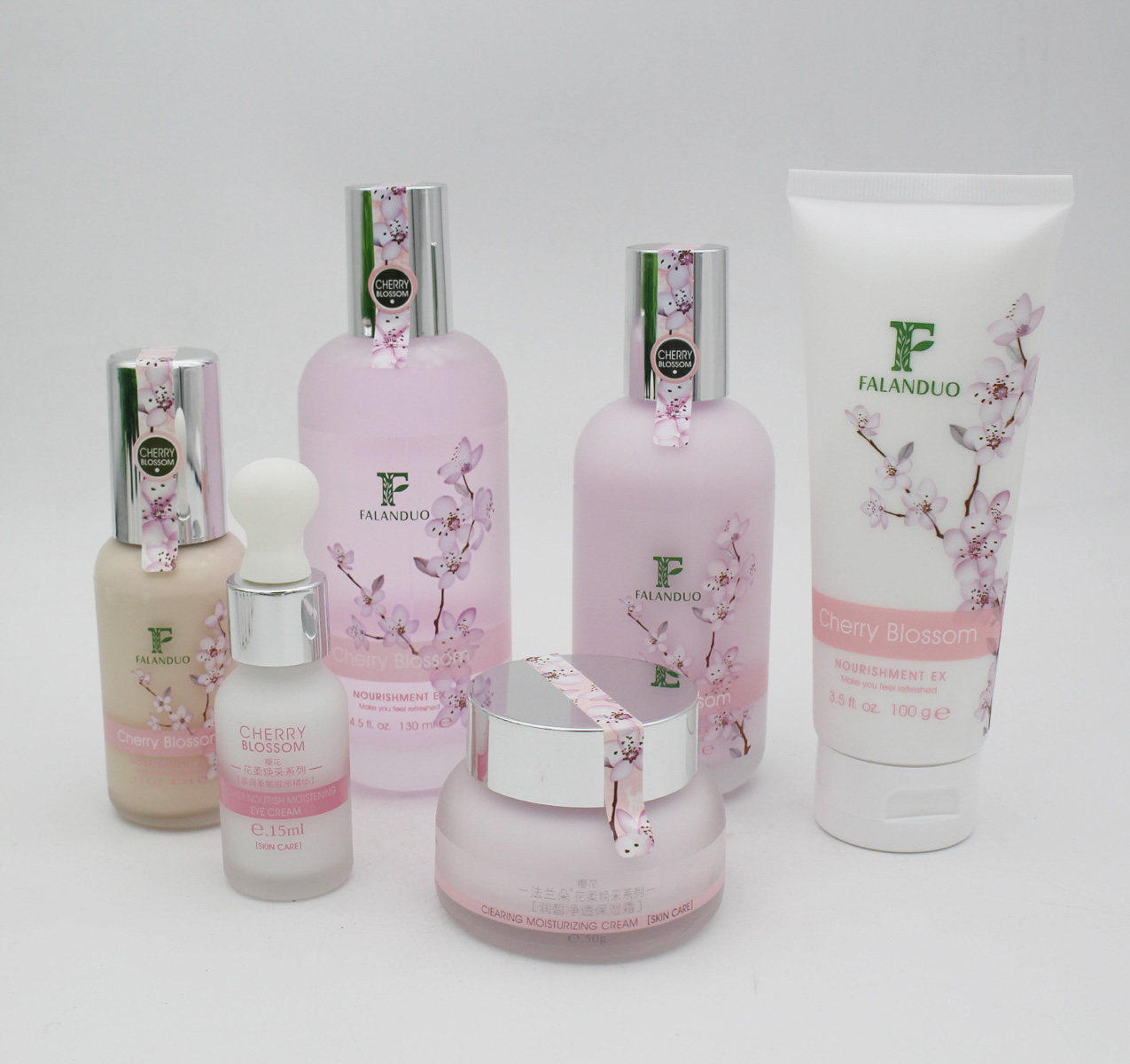 法兰新款中国朵护肤品套装补水保湿爽肤水乳液白皙亮肤收缩毛孔女