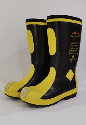 新式RJX-26型17款消防员战斗靴灭火救援靴应急雨鞋防滑防砸防穿刺