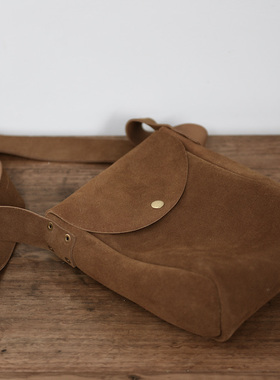 ANOHTHER CLASSIC限定意大利翻毛皮小挎包