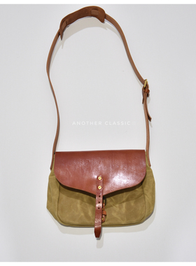 （特价清仓最后一个）Another 25ss油蜡布复古做旧小邮差包