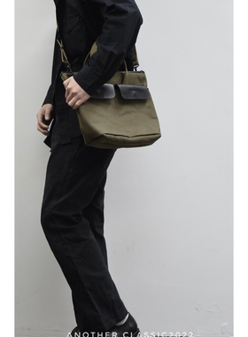 ANOTHER CLASSIC 老军布 简约头盔包托特包（中号）Remake