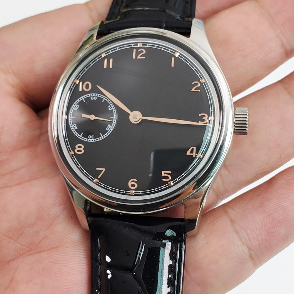 男士42mm机芯黑金色手表