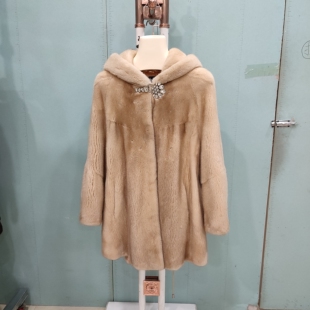 水貂皮草外套年轻时尚 新款 进口天鹅绒貂皮大衣女整貂中长款