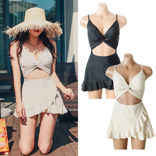 纯色复古泳衣女连体裙式 平角荷叶边性感V领吊带露背镂空遮肚显瘦