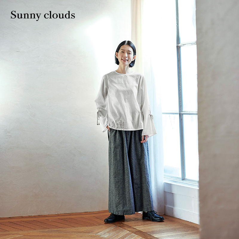 春季新品桑妮库拉/Sunny clouds女式纯棉喇叭袖荠花刺绣装饰罩衫-封面