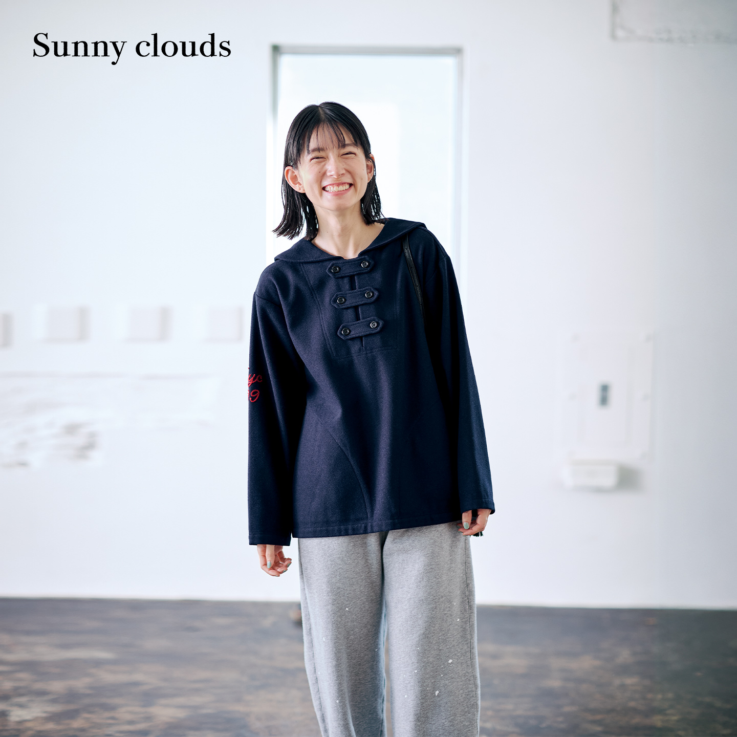 模特联名款海军领罩衫